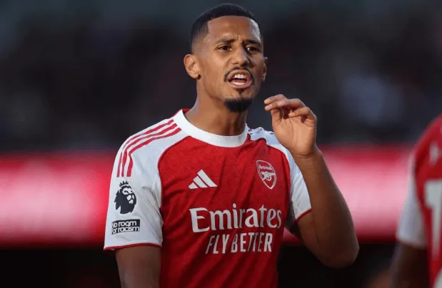 队报：皇马近期想方设法希望说服阿森纳放走萨利巴，但失败