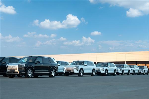 开云app体育下载-50万级销冠极氪9X疯狂收割BBA用户！极氪3月交付新车29318辆 暴增90%